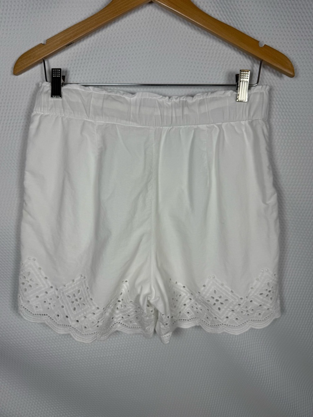 Talbots Small White Eyelet Scalloped Hem Drawstring Shorts Lined Pockets - Picture 3 of 13